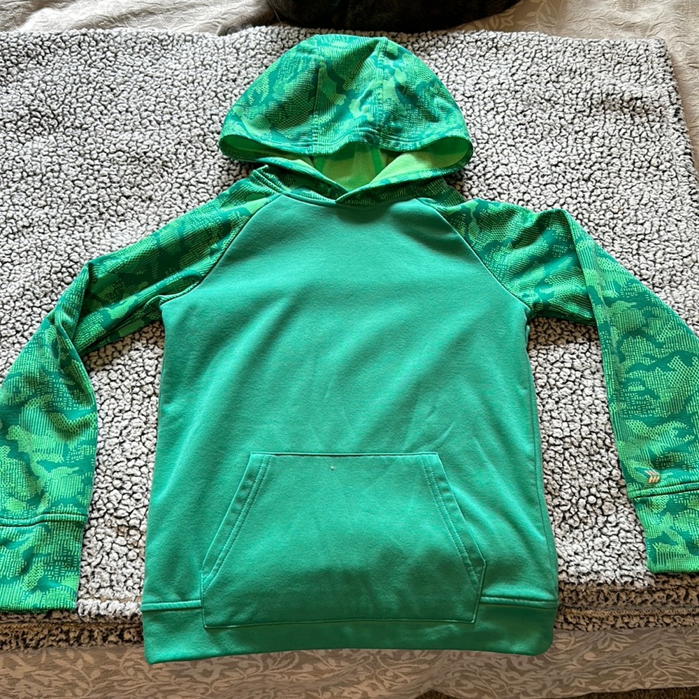 All in Motion, athletic long sleeve, medium, green